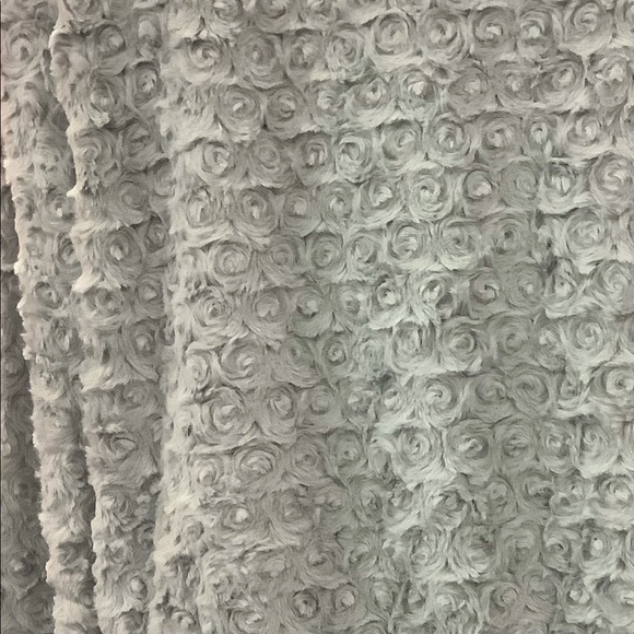 2 Piece Plus Faux Fur Jogger Set. Actual Product Pics in Post! - Picture 7 of 12